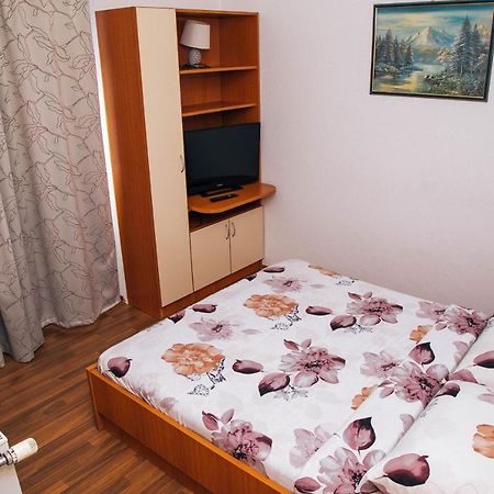 Jezero Laminci Acomodação com café da manhã Bosanska Gradiska Exterior foto