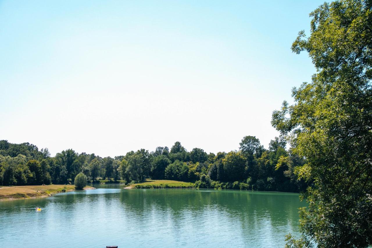 Jezero Laminci Acomodação com café da manhã Bosanska Gradiska Exterior foto