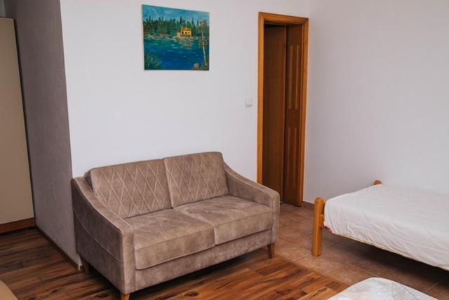 Jezero Laminci Acomodação com café da manhã Bosanska Gradiska Exterior foto